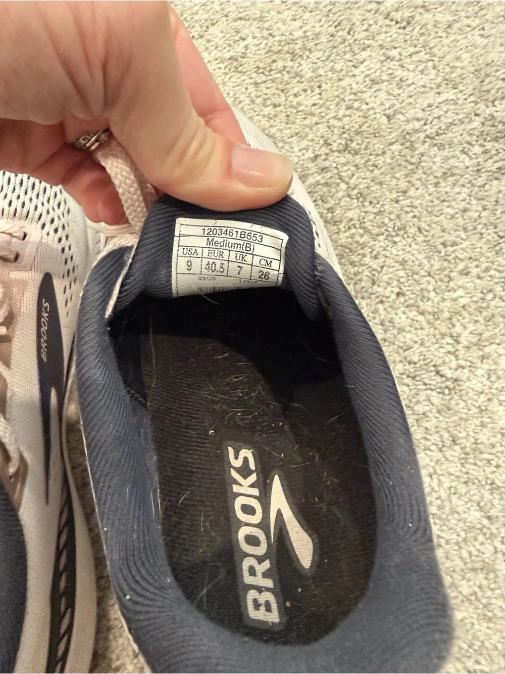 Brooks Launch GTS 8